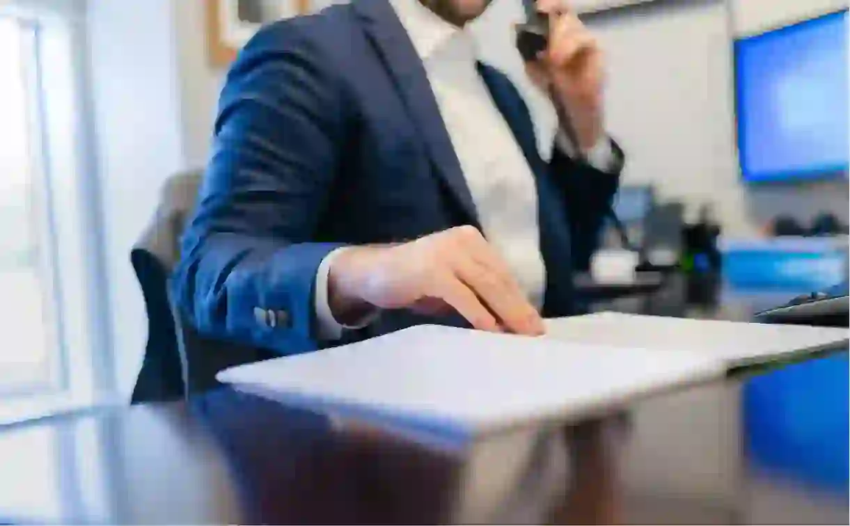 Navigating Ethical Responsibilities in Modern Business